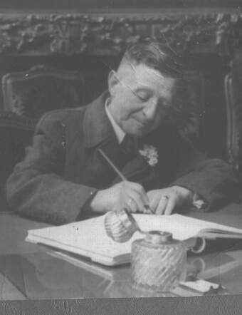 J151.jpg
