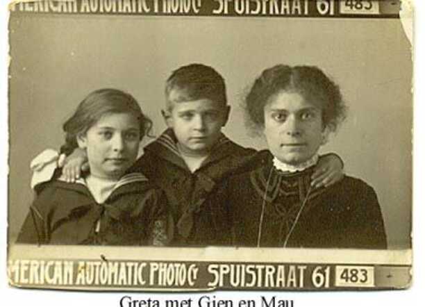 Margaretha van Dantzig met haar kinderen