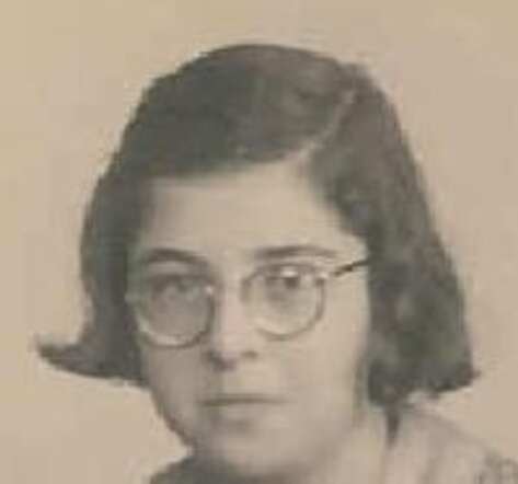 Emmy Jacobson (cutting)