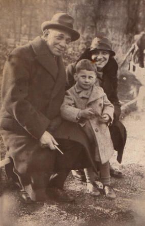 James Jacobson with his mother Lea Jacobson-Levit and his grandfather Karel Levit