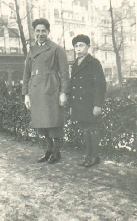Jacques Gerard Pekel (rechts) met zijn oudere broer