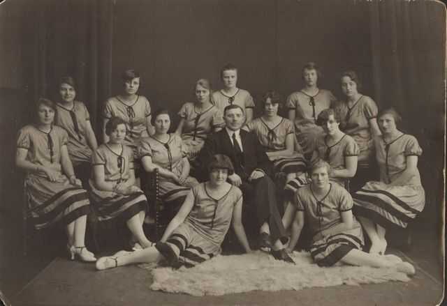Jette and Leentje de Jonge