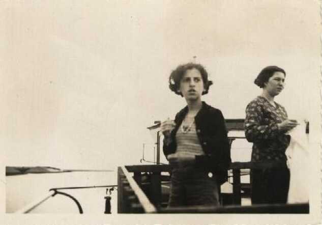 Johanna Stella (Noekie) van der Veen on the boat of the family of her nanny