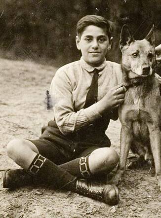 Jozef Poons with a dog, about 1925