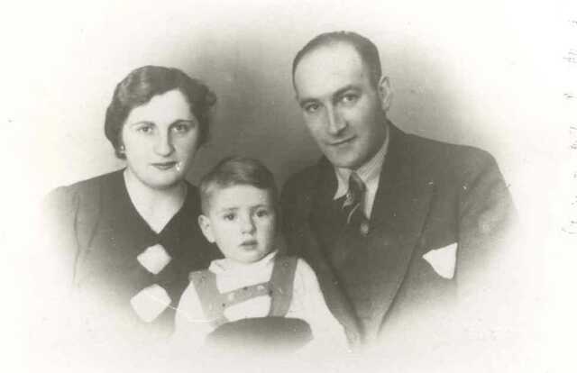 Josua Jules Cohen and his family