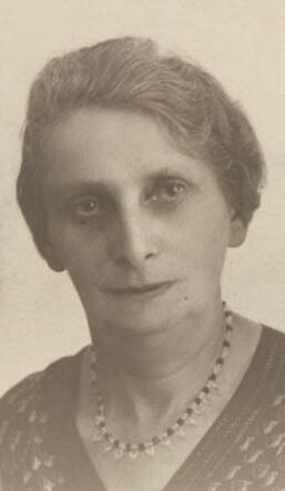 Kaatje Peper-Boekman, about 1933
