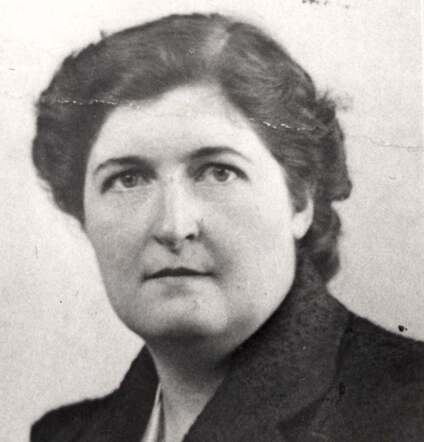 Karola Waldman