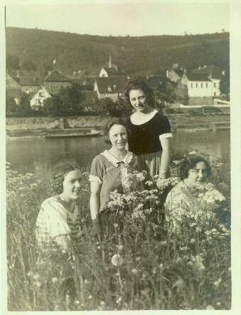 Karoline van Biema with her pupils