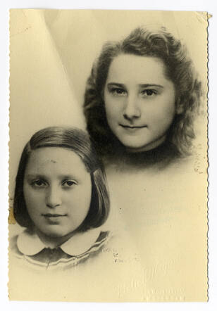 Marie (Rietje) (right) and Elisabeth (Betty) Kijl
