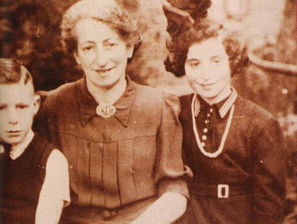 Bertha Suskind-Salomons met haar kinderen Herman Menno en Johanna Aaltje