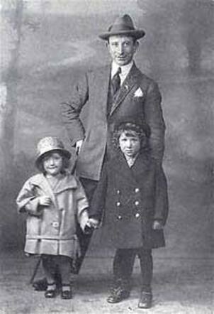 Lea Klara (Lili) Os en Henri Blein met hun oom