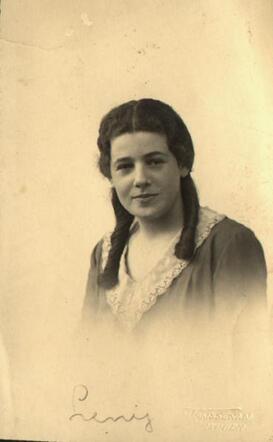Leny Leeraar