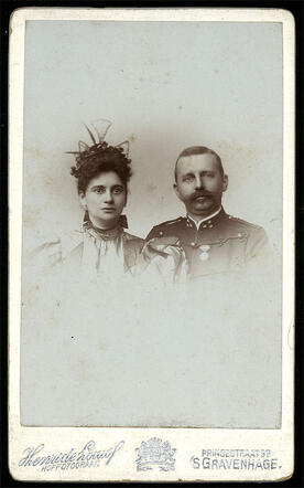 Maria Rosalie (Mimi) Collard-Jacobson met haar echtgenoot