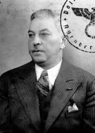 Max Treumann