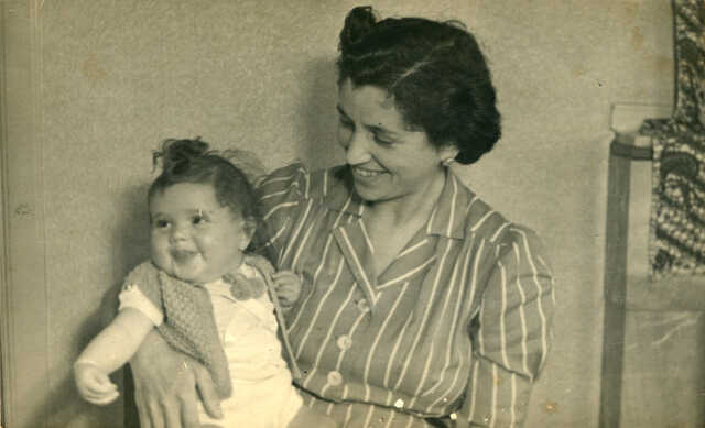 Florence Vigevino with her mother Mietje Vigevino-Swaab