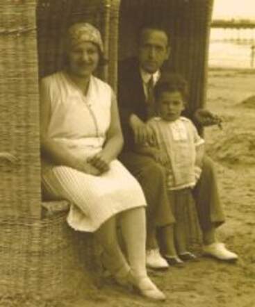 Friederike Monas-Mogroby, Benjamin Monas en hun zoontje Jacques