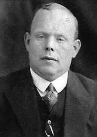 Simon Naarden