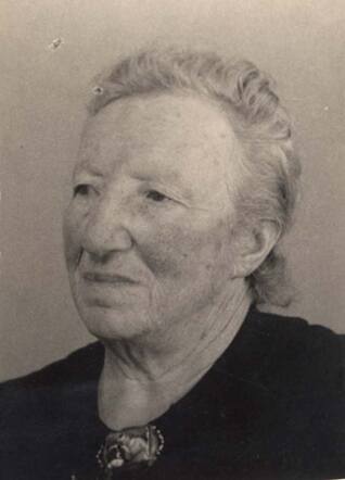 Eva Mozes-Bierman