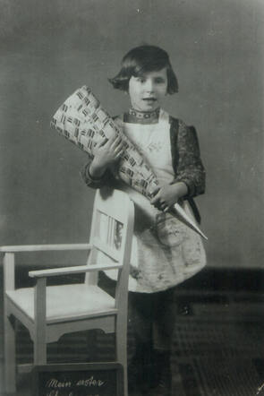 Regina Ohringer on her first school day