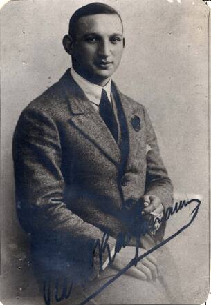 Paul L Kaufmann
