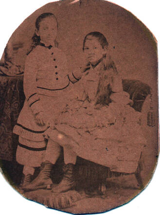 Paula + Mathilde Metz