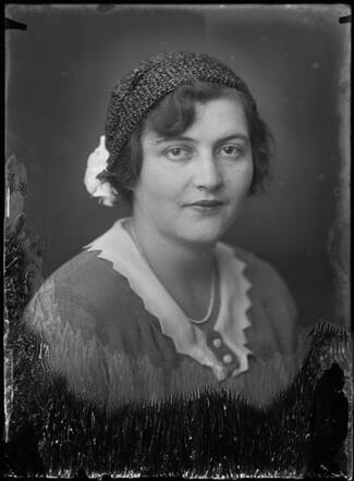 Anna Ada Raiss-Rau in 1931