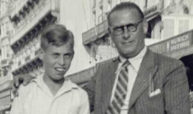 Rudolph Arnold Sloghem met zijn vader