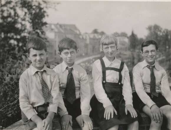 Nathan, Bertha, Meier and Juda Vomberg children of Salomon and Johanna.
