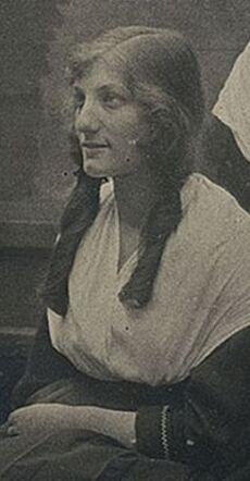 Sara Schelvis-Piller, about 1925
