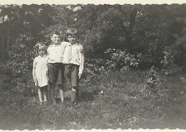 Jacob (Jaap) Coster  ( midden)