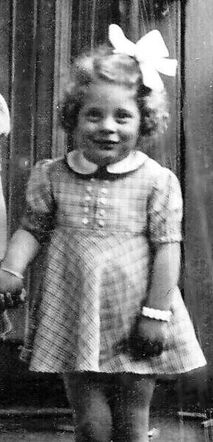 Dora Ephraim (cutting)