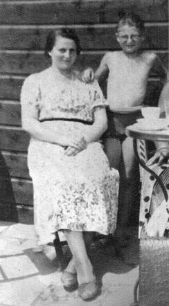 Rebecca van der Hoek-van West