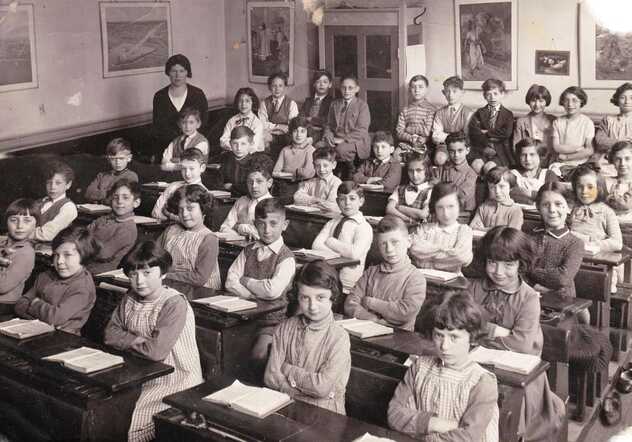 Klassenfoto van de Palacheschool uit ± 1934.