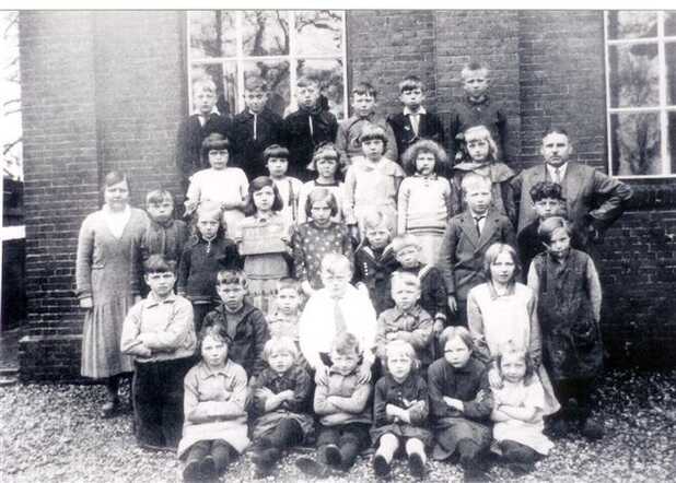 School picture Ter Apelkanaal