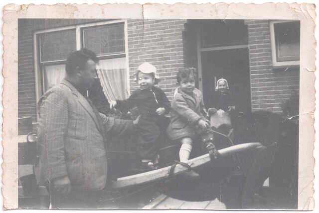 Karel Spanjar on a horse with a naeighbour, on the left his father  Mozes Spanjar, in 1942