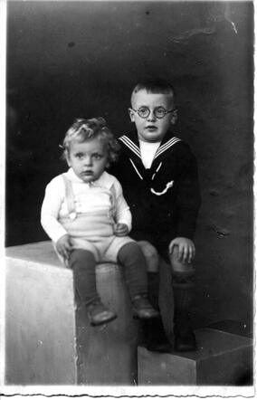 Elkan Aron (right) and Cäcil David Speijer