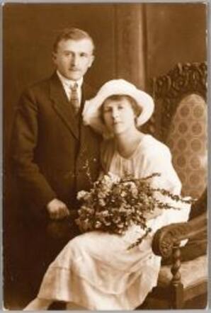 Trouwfoto van Abraham Ismann en Frieda Link, 1915