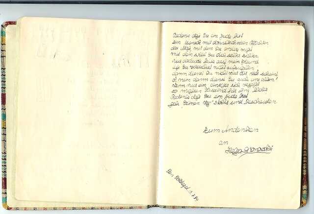 Versje van Helga Gronowski in het poëziealbum van Hannelore Thal