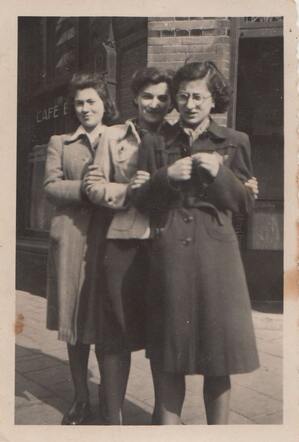 Three Vyth sisters