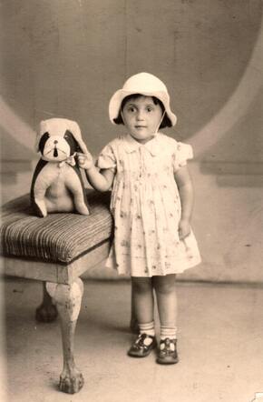 Esther Olivier 1931 (en)