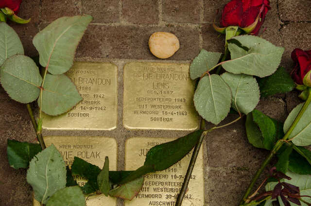 'Stolperstein' voor Betje Brandon-Ydis
