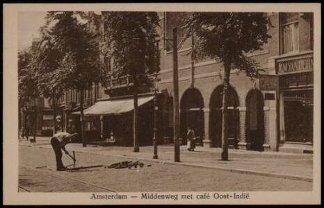 Middenweg met Café Oost-Indië.