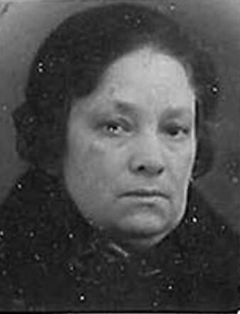 Dit is vermoedelijk Betje de Oliveira 25 nov. 1885, zus van Ester de Oliveira.