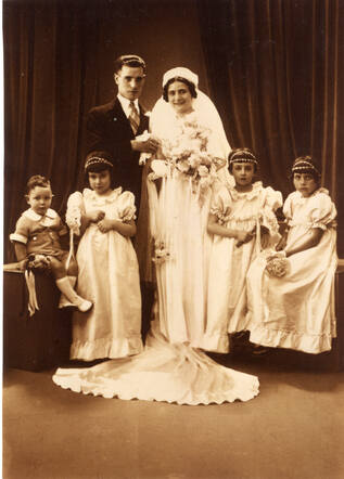 Eva Brandon (on the right) and Rosine Mandelkern (next to Eva)