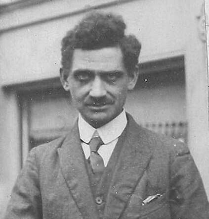 Bron: Stadsarchief Amsterdam Marktvergunning   Aaron van Praag 20-10-1882  2-7-1943