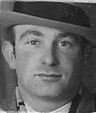 Bron: Stadsarchief Amsterdam Marktvergunning   Abraham Haringman 27-8-1910  28-2-1943