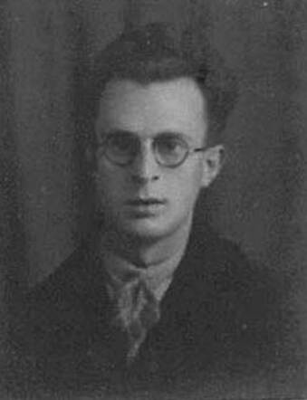 Bron: Stadsarchief Amsterdam Marktvergunning   Abraham Platvoet  12-9-1891  28-5-1943  kaart 745-19261v