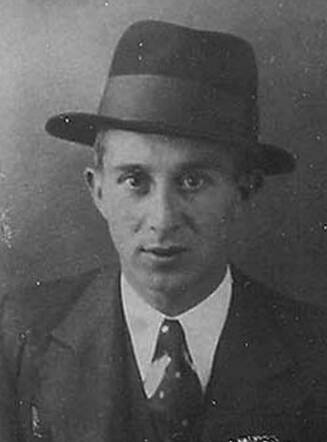 Bron: Stadsarchief Amsterdam Marktvergunning   Abraham Stoller 2-1-1904  18-9-1942  kaart dd 22-3-1939