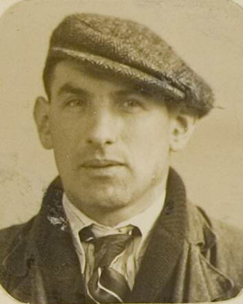 Bron: Stadsarchief Amsterdam Marktvergunning   Abraham van Cleef 22-12-1900  2-7-1943  kaart 012994_002
