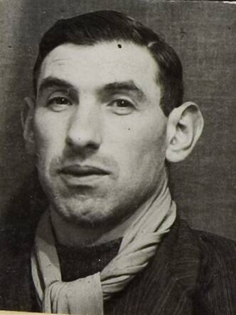 Bron: Stadsarchief Amsterdam Marktvergunning   Abraham van Cleef 22-12-1900  2-7-1943  kaart 012994_002